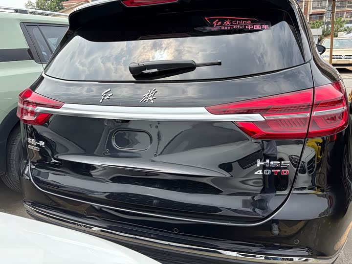Фото 7 - Hongqi HS5