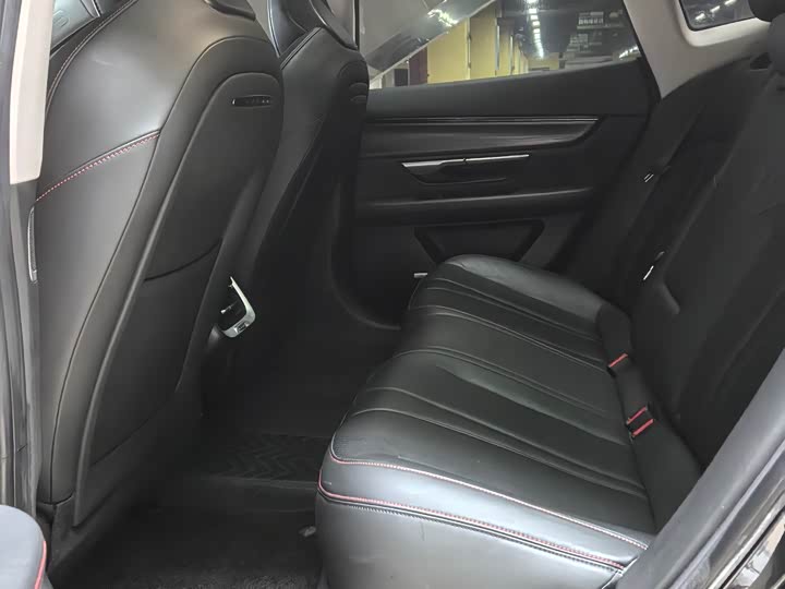 Фото 6 - XPeng P7