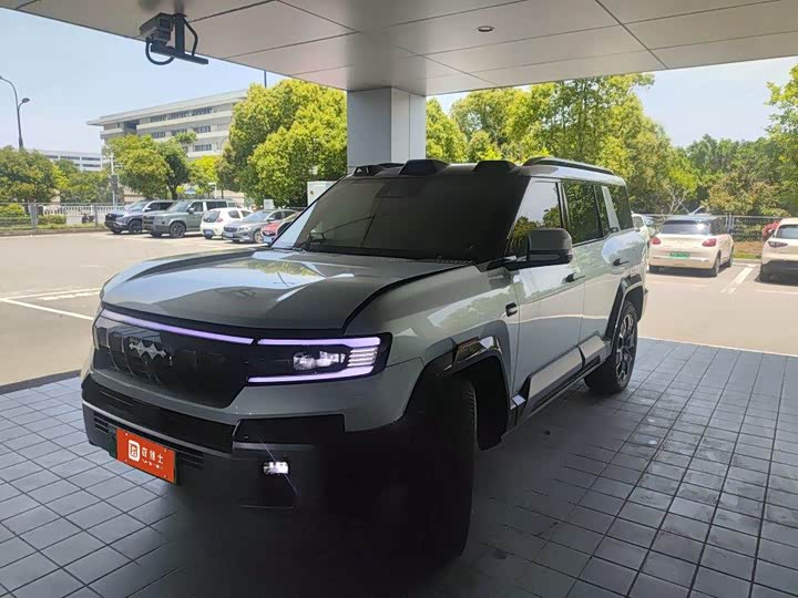 2025 BYD FangChengBao Leopard 8