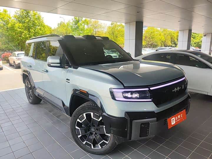 2025 BYD FangChengBao Leopard 8
