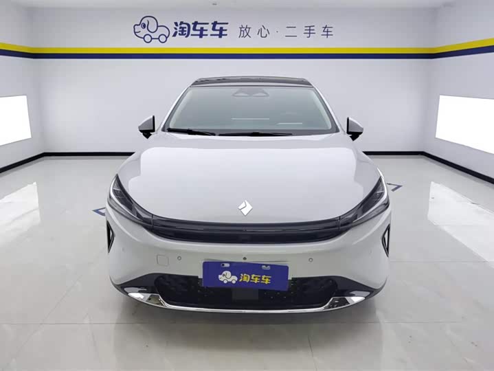 Baojun Xiangjing 2025 2025款 插混 140km专车版
