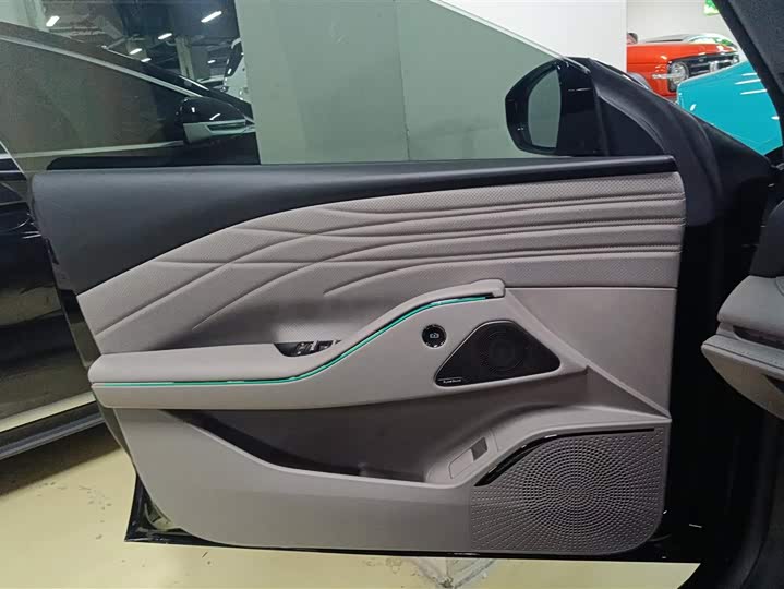 Фото 7 - Geely Galaxy Starshine 8 EM-i