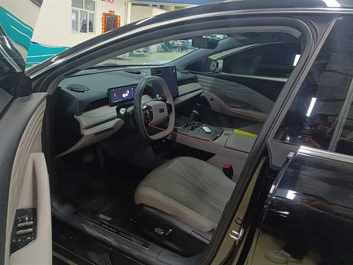 Фото 9 - Geely Galaxy Starshine 8 EM-i