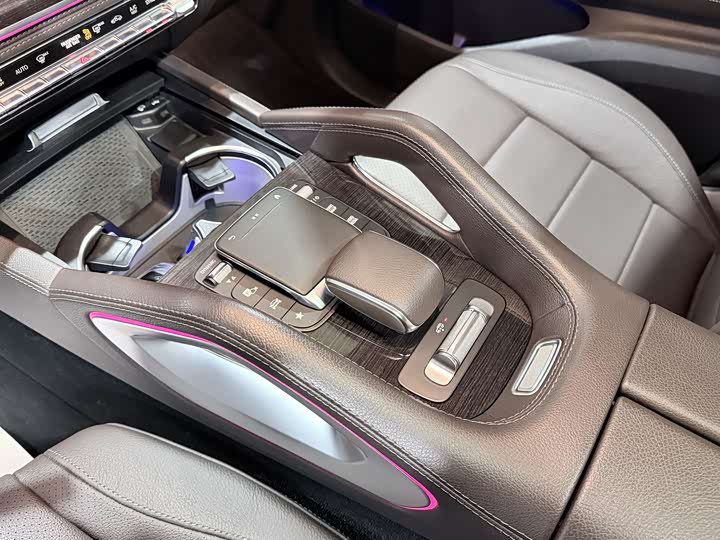 Photo 5 - Mercedes-Benz GLS-Class
