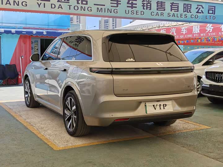 Фото 7 - LiXiang L8