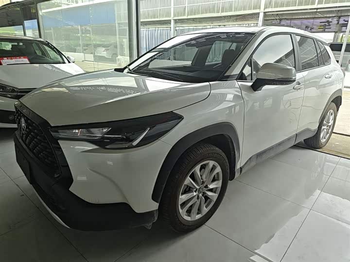 Фото 2 - Toyota Corolla Cross