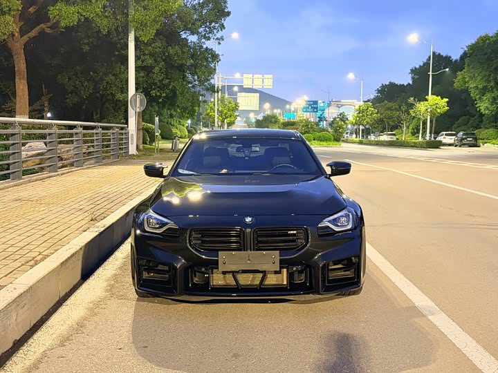 Photo 2 - BMW M2