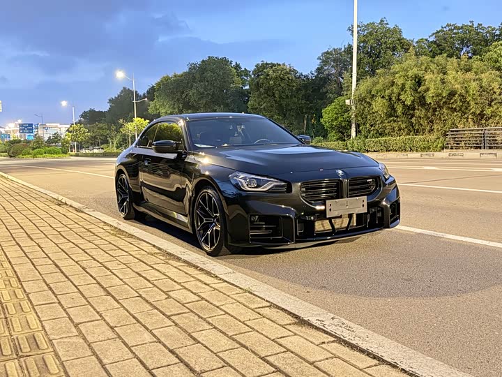 Photo 3 - BMW M2