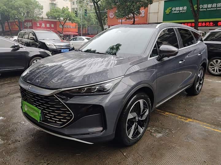 Photo 2 - BYD Tang Hybrid/EV