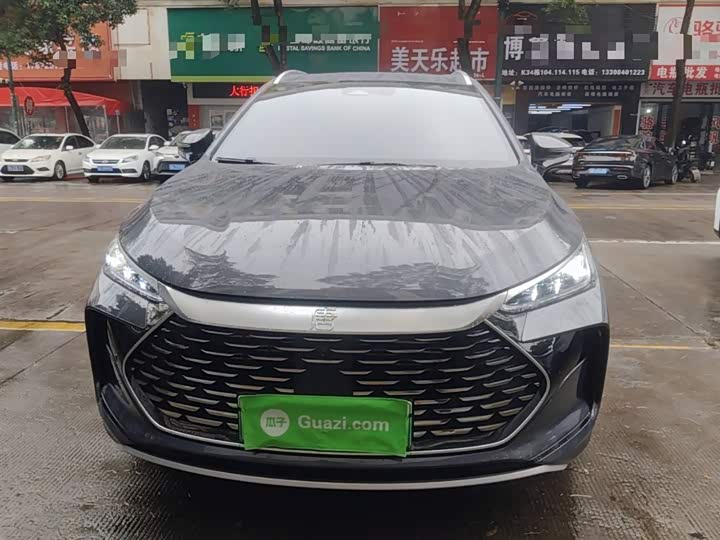 Photo 3 - BYD Tang Hybrid/EV