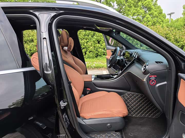 Фото 9 - Mercedes-Benz GLC-Class