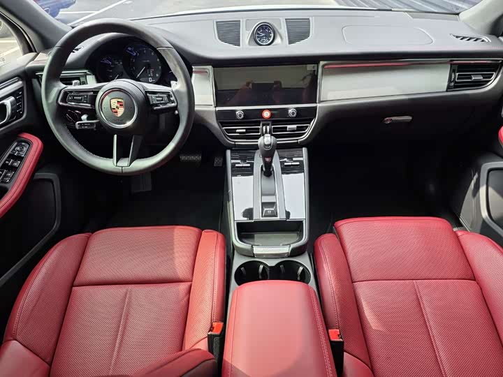 Porsche Macan 2025 2025款 Macan 2.0T 逐梦版