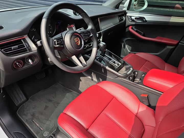 Porsche Macan 2025 2025款 Macan 2.0T 逐梦版