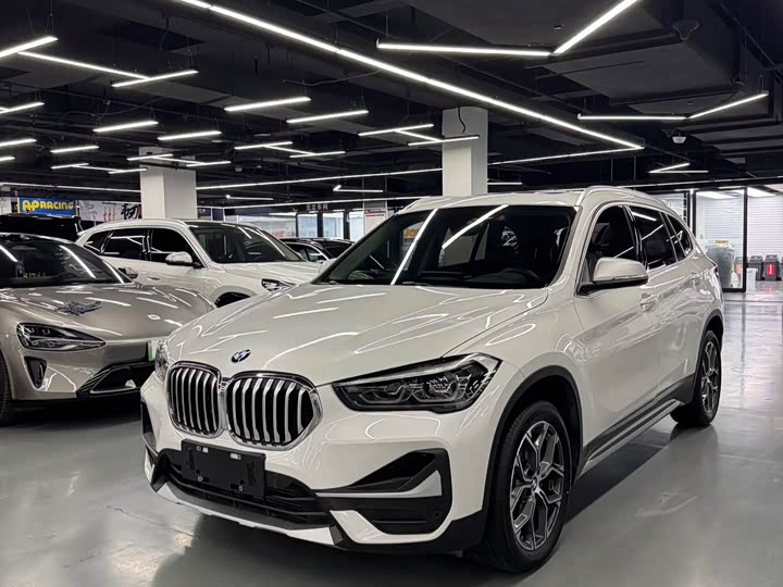Фото 1 - BMW X1