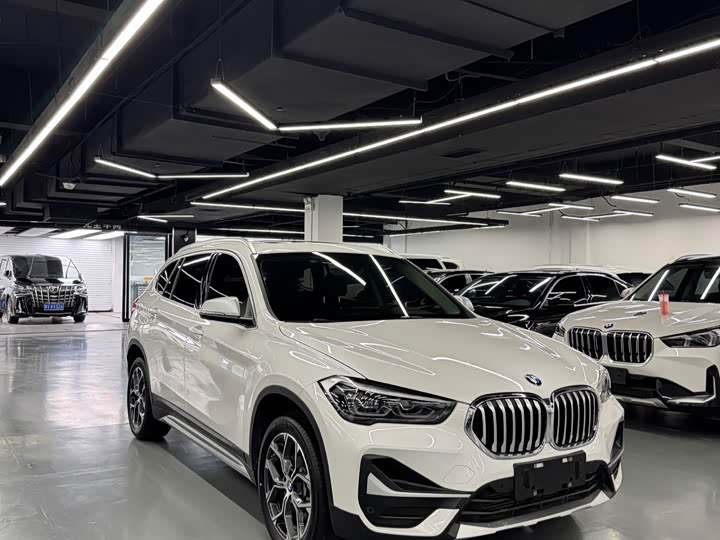 Фото 3 - BMW X1