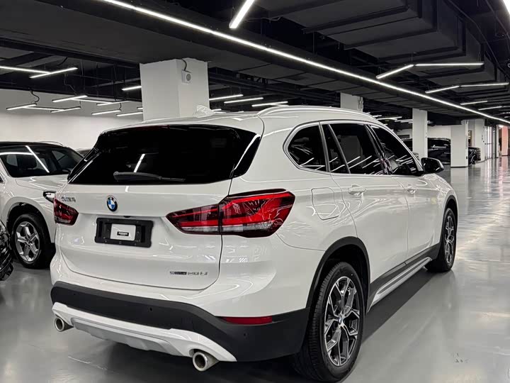 Фото 4 - BMW X1