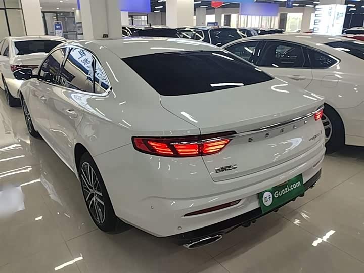Фото 5 - Geely Preface