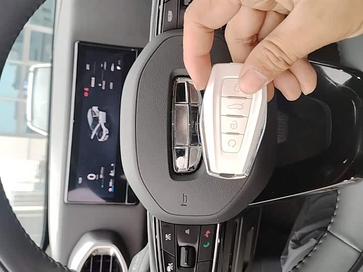 Geely Cowboy 2025 2025款 1.5TD 趣野版