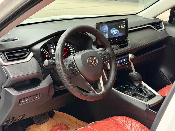 Toyota RAV4 2024 2024款 2.0L CVT两驱都市版