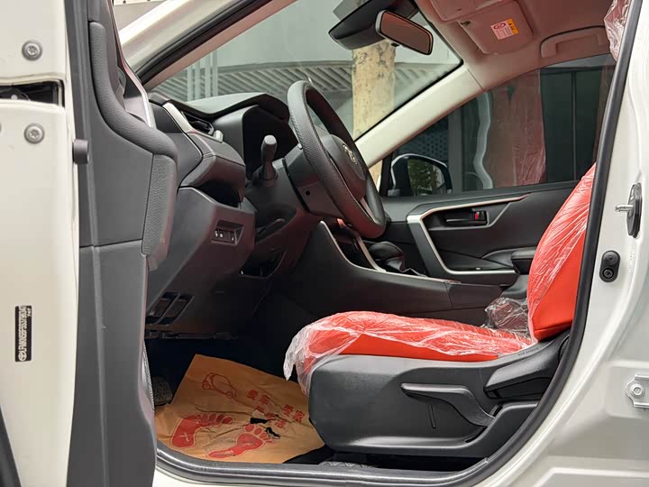 Toyota RAV4 2024 2024款 2.0L CVT两驱都市版