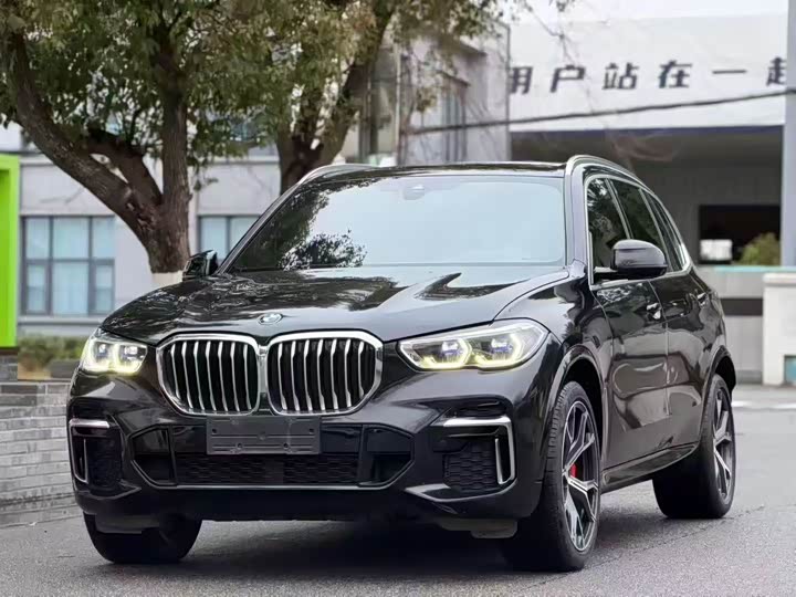 Фото 1 - BMW X5