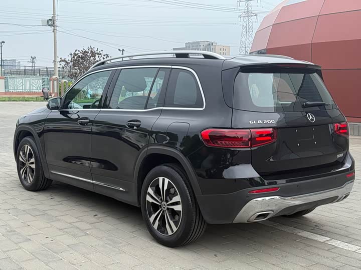 Фото 6 - Mercedes-Benz GLB-Class