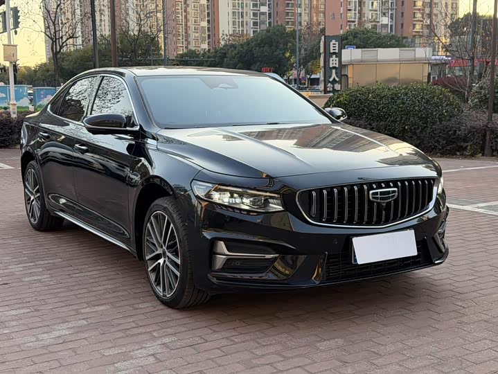 Фото 2 - Geely Preface