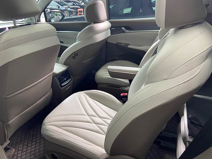 2023 Roewe RX9