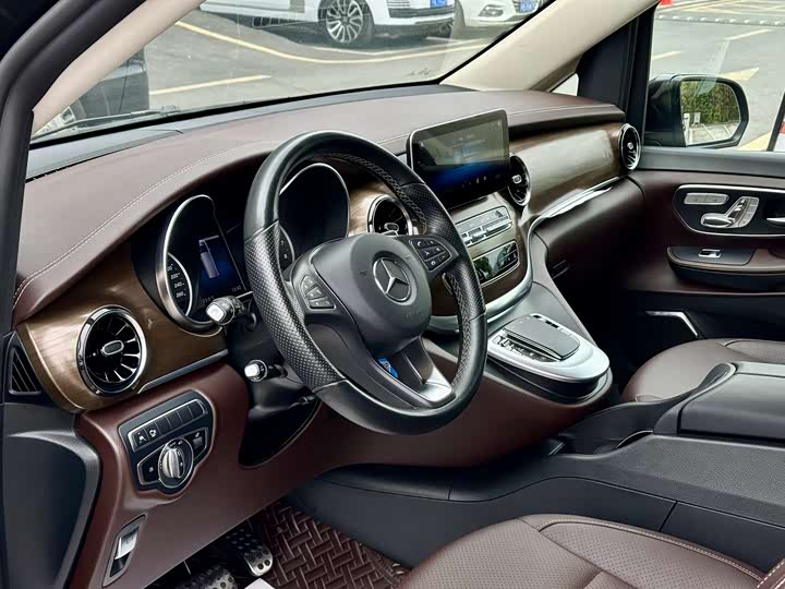 Mercedes-Benz V-Class 2021 2021款 V 260 L 长轴距豪华版