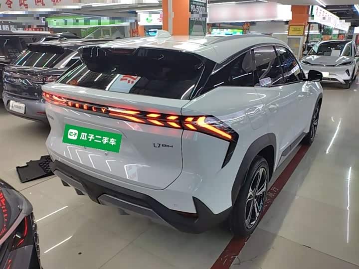 Geely Galaxy L7 2025 2025款 EM-i 115km 探索+版