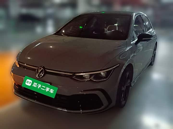 Фото 2 - Volkswagen Golf