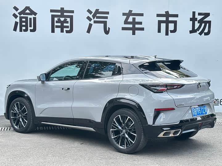 Changan UNI-T 2023 2023款 第二代 1.5T 尊贵型