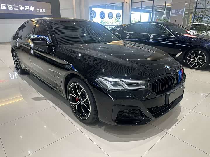 Фото 3 - BMW 5 Series