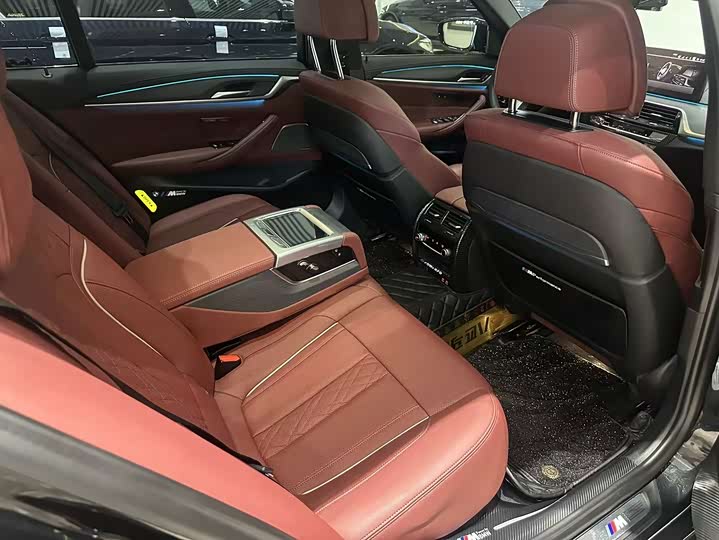 Фото 5 - BMW 5 Series