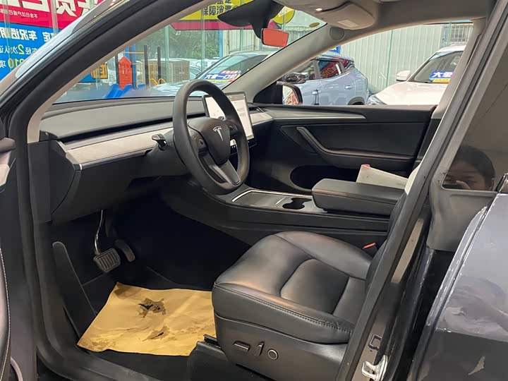 Tesla Model Y 2024 2024款 后轮驱动版