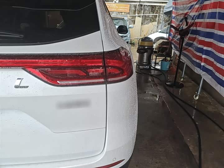 Zdjęcie 8 - Haval H6
