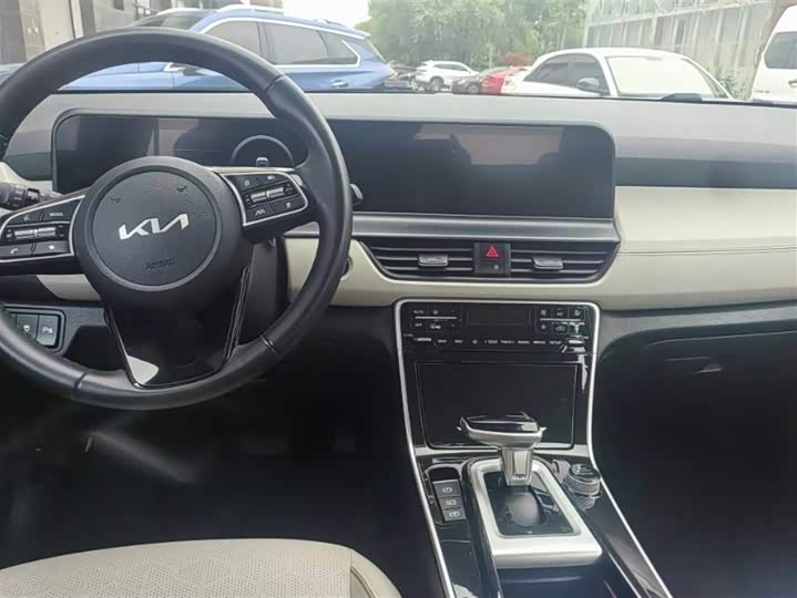 Kia Seltos 2023 2023款 1.5L CVT尊贵版