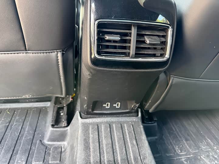 Фото 7 - MG Motor 6