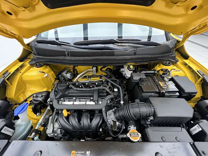 Kia KX1 2021 2021款 1.4L CVT天窗款