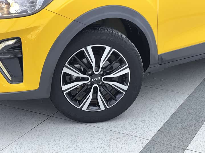 Kia KX1 2021 2021款 1.4L CVT天窗款