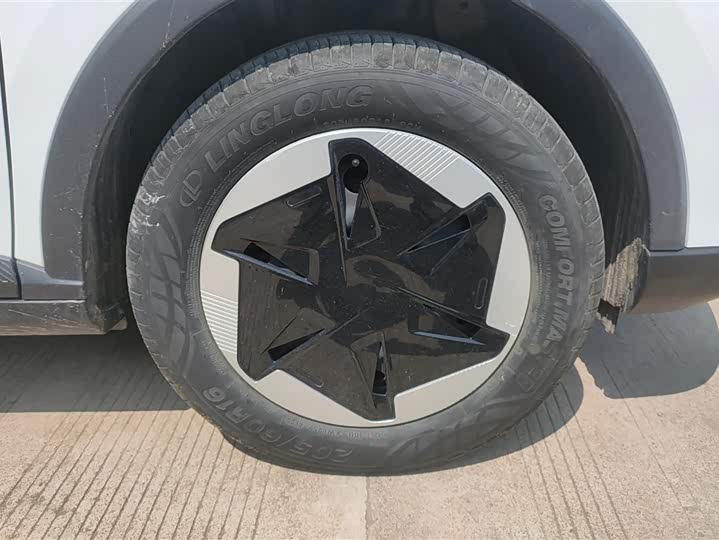 Geely Geometry E Firefly 2024 2024款 301km 星光
