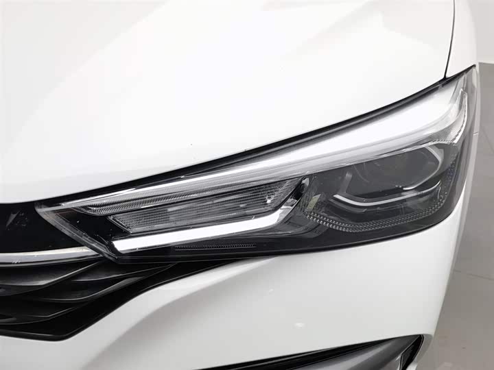 Photo 7 - Roewe i5