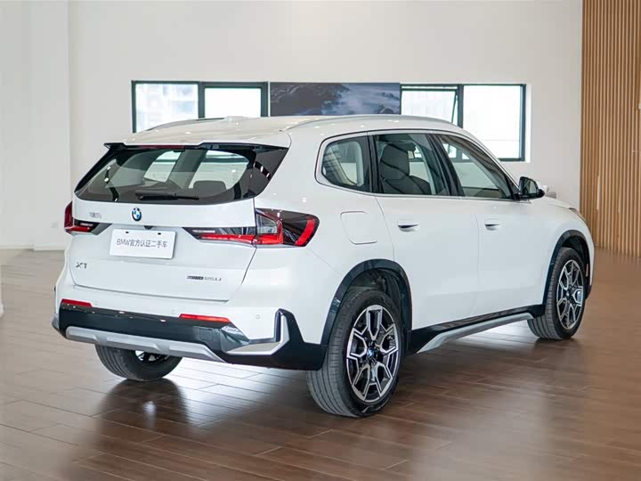 BMW X1 2025 2025款 sDrive25Li X设计套装