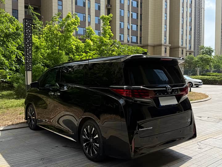 Toyota Alphard 2024 2024款 双擎 2.5L 臻享版