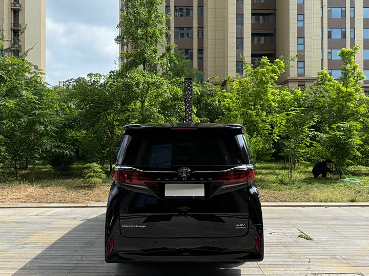 Toyota Alphard 2024 2024款 双擎 2.5L 臻享版