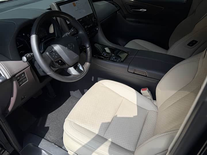Toyota Alphard 2024 2024款 双擎 2.5L 臻享版