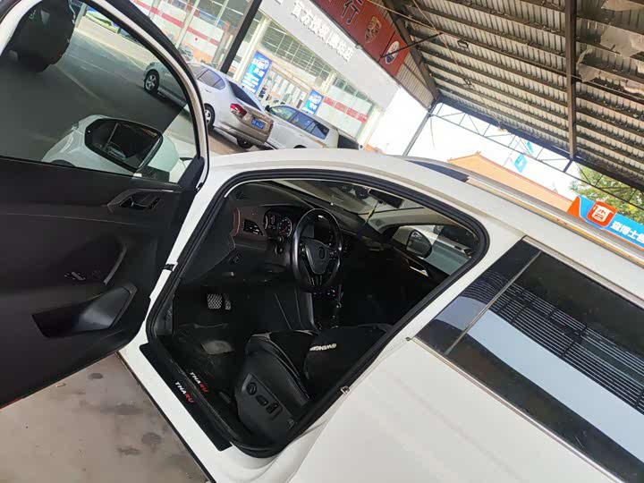 Volkswagen Tharu 2021 2021款 280TSI 两驱豪华版PLUS