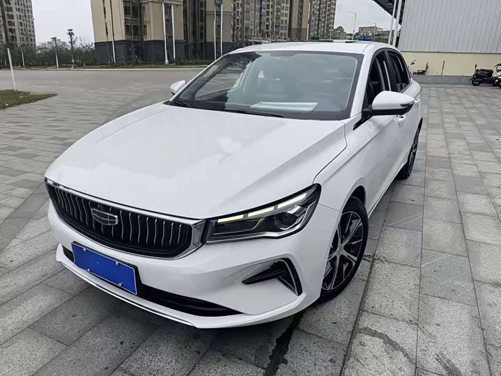 Фото 1 - Geely Emgrand