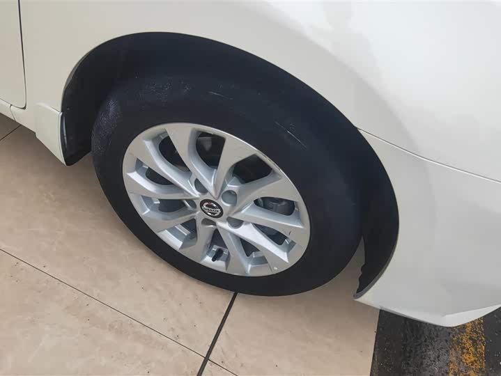 Фото 6 - Nissan Sylphy