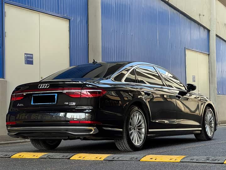 Audi A8 2025 2025款 A8L 45 TFSI quattro 豪华型